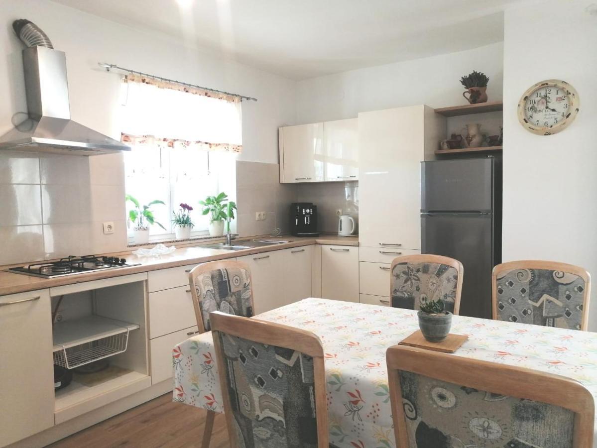 Lovely Sea View House In Malinska Island Krk Exterior foto